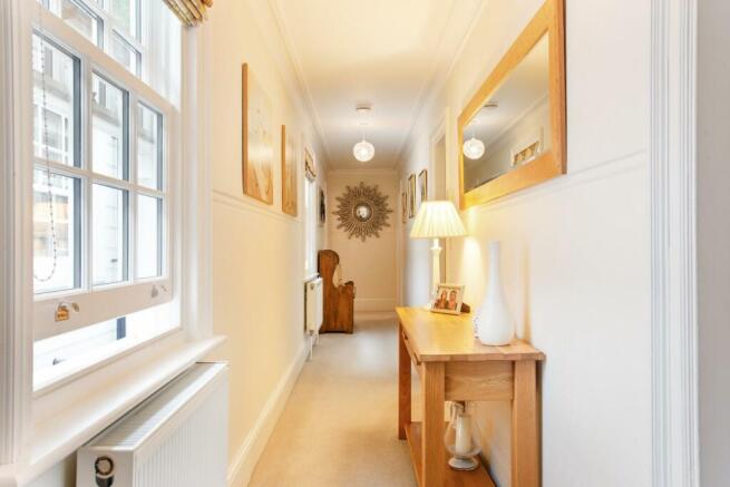 5 Westcourt 326169  (11).jpg