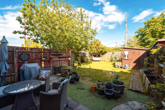 2 bed end terrace for sale
