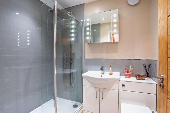 Family Shower Room