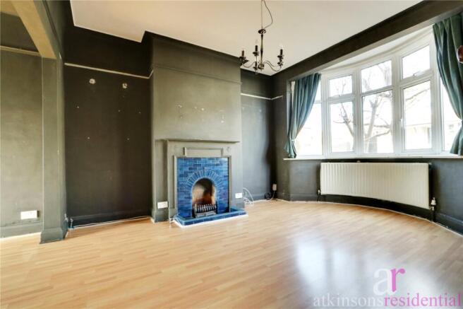 Myrtle Grove, Enfield, Middlesex, EN2 photo 4