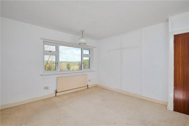 5 bed Detached for sale Image 10