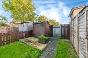 6, Lytham Close, Grantham NG31 9GE