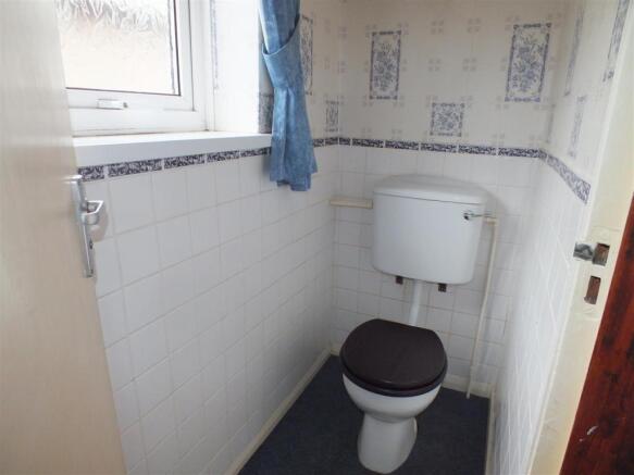 SEPARATE WC