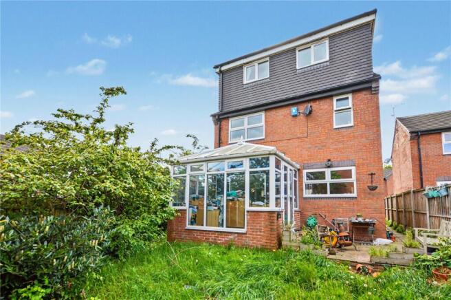 4 bed Detached for sale Image 7