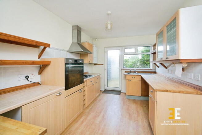 Bron Yr Afon, Conwy, LL32 photo 4