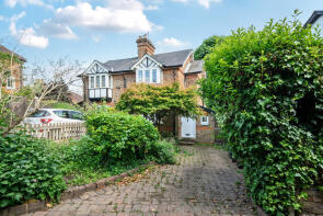2, Park Cottages, Green Lane, Stanmore HA7 3AF