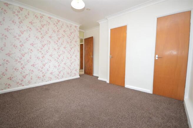 3 bed Semi-Detached for sale Image 7