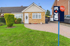 30, The Bramleys, Rochford SS4 3BA