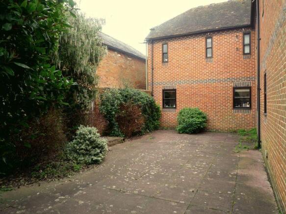 COMMUNAL GARDENS