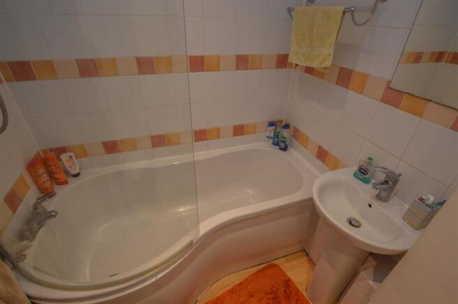 Bathroom.jpg