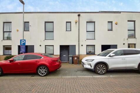 Morgan Crescent, Dagenham, RM8