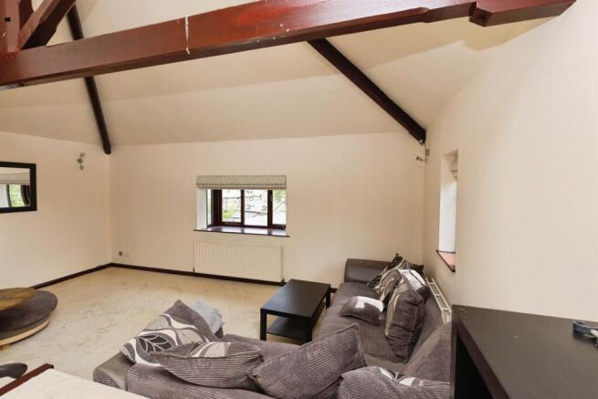 2 bed Flat for sale Image 4