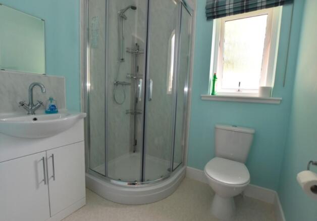 en-suite shower room