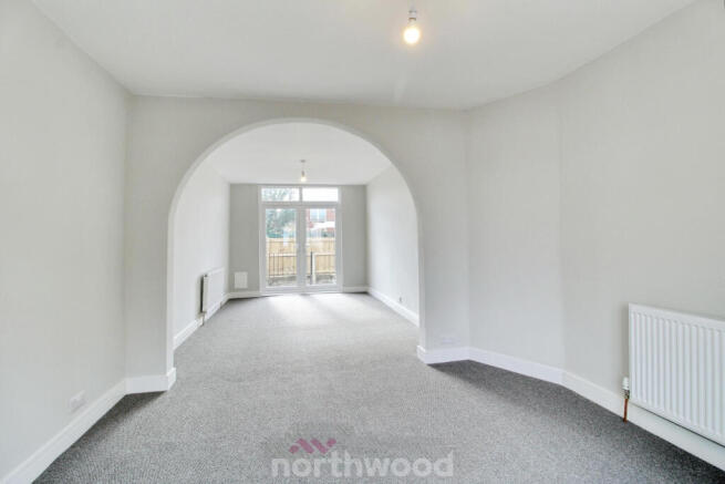 3 bed Terraced to rent Image 4