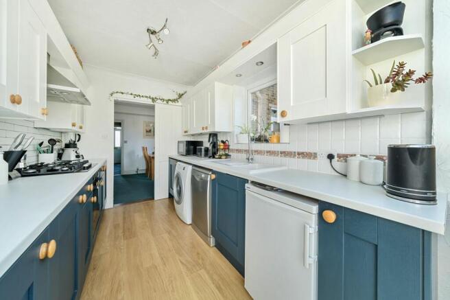 Kitchen (2)