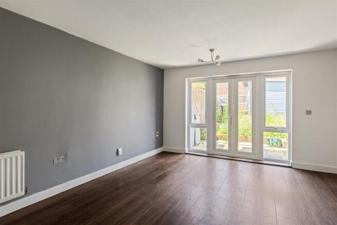 32 Funnell Drive-9.jpg