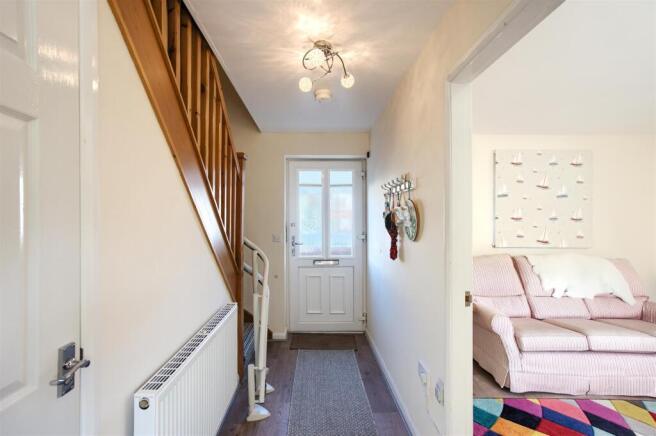2 bed Semi-Detached for sale Image 8