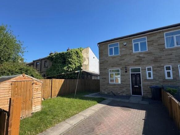 3 bed Semi-Detached for sale in bradford