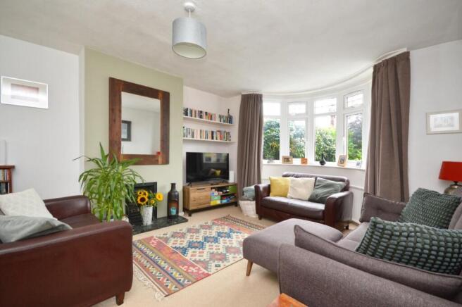 Sitting/Dining Room