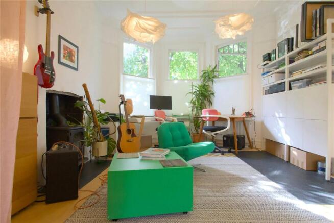 Front Reception Bay