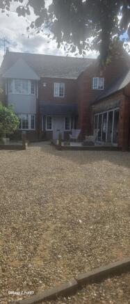 5-bed detached on Melrose House, Main Road, Dyke, PE10 0AG, £950,000
