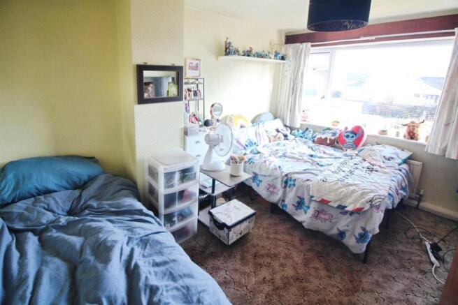 3 bed Semi-Detached for sale Image 8