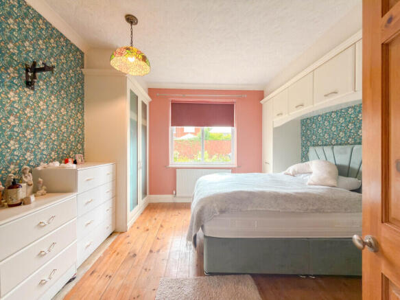 3 bed Bungalow for sale Image 9