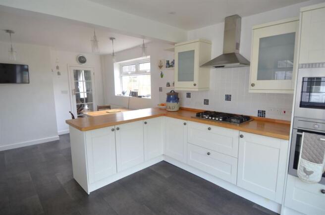 Kitchen/Breakfast Room
