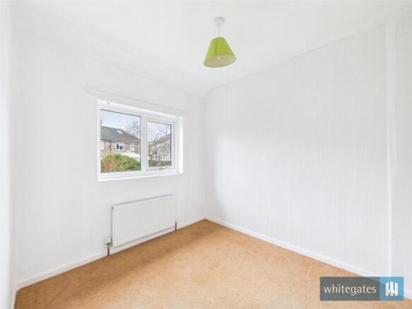 4 bed Semi-Detached for sale Image 12
