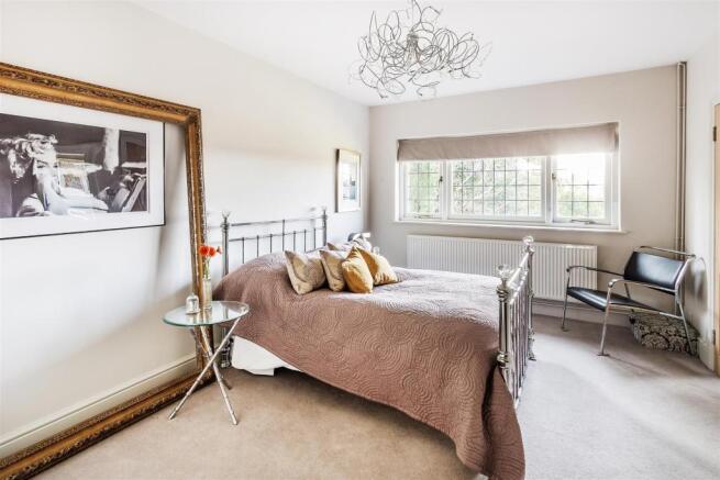 house. estate agency Hindhead
