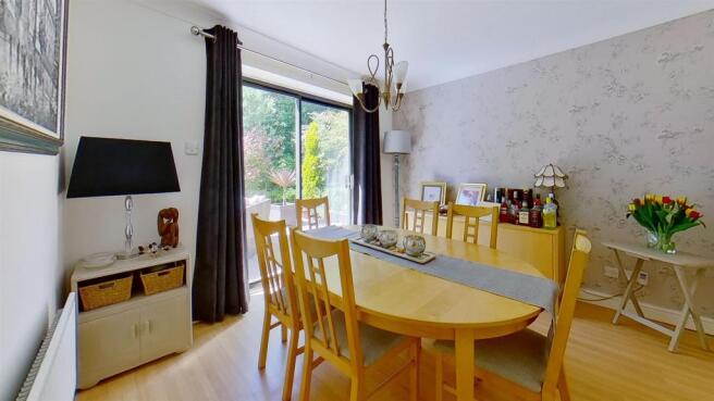 Clover-Avenue-Bishops-Stortford-Dining-Room.jpg
