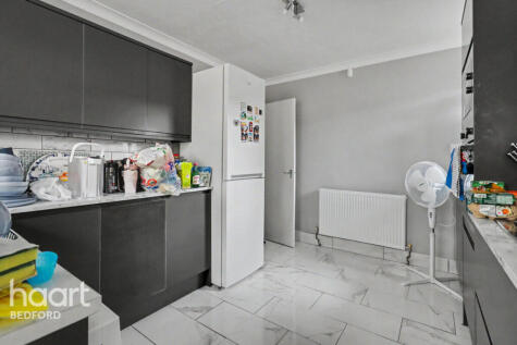 Garnith Close, Bedford