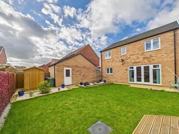 4 Bedroom Detached House - For Sale