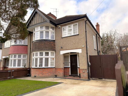Woodhall Drive, Pinner HA5