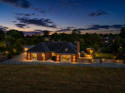 Oakdene, Criftins, Nr Ellesmere - Set in 1.65 acres approx