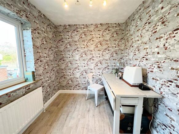 Bedroom 3.jpg