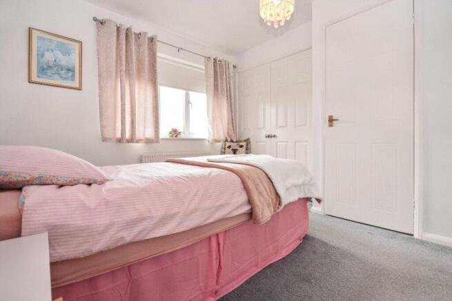 2 bed Terraced for sale Image 6
