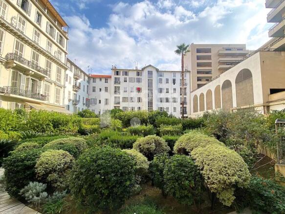 Modern apartment for sale, Palais de la Méditerra