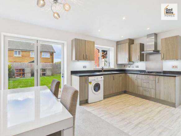 CAM04261G0-PR0112...