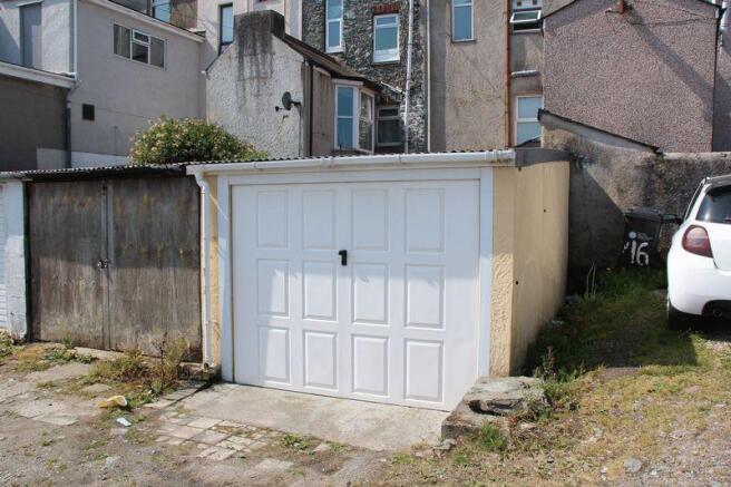 GARAGE (OPTION...