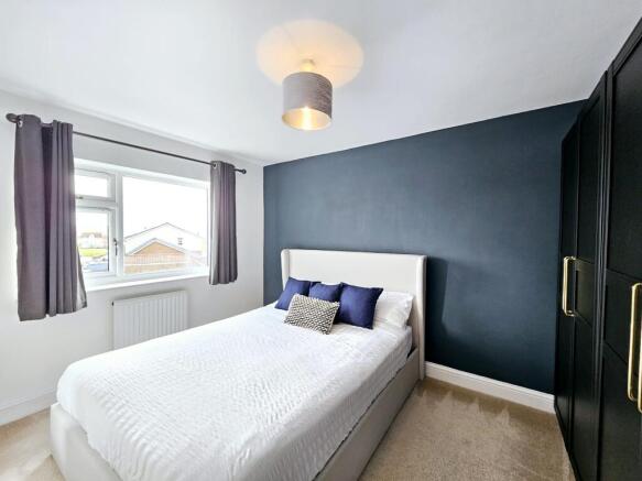 3 bed Link Detached House for sale Image 11