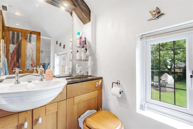 The Old Post Office,Whilton, En-suite