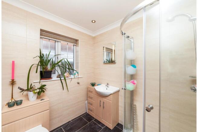 Ensuite