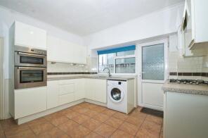 47, Park Place, Gilfach CF81 8LX