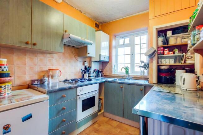 3_Kitchen-0.jpg