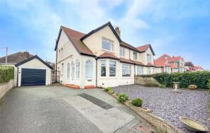 Archways, Maesdu Avenue, Llandudno LL30 1NR