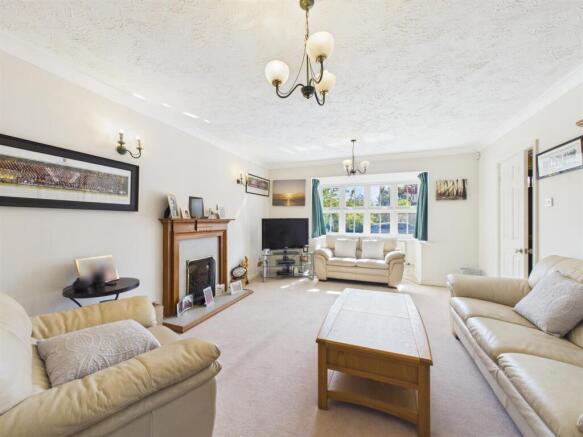 Spacious Lounge