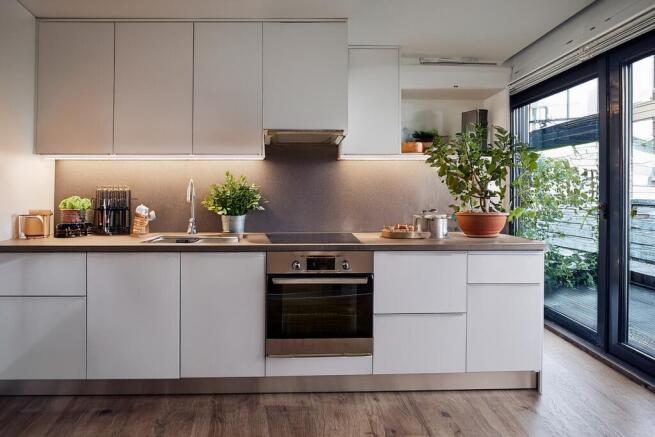 6% Projected Rental Yields | Fully Managed M1 Manchester Investment – Contemporary 1 Bed, Investor Opportunity photo 3