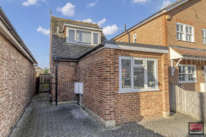 21, Warwick Road, Ashford TW15 3PQ