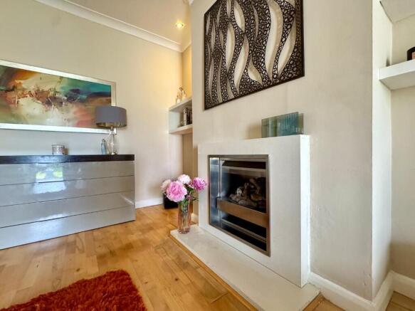 3 bed Semi-Detached for sale Image 9